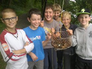 Anniv' pêche pinçant